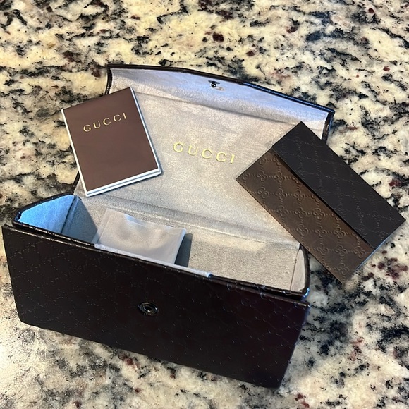 Gucci Round Sunglasses - Picture 3 of 7